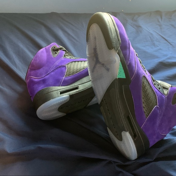 Air Jordan 5 Retro Alternate Grape Brand New